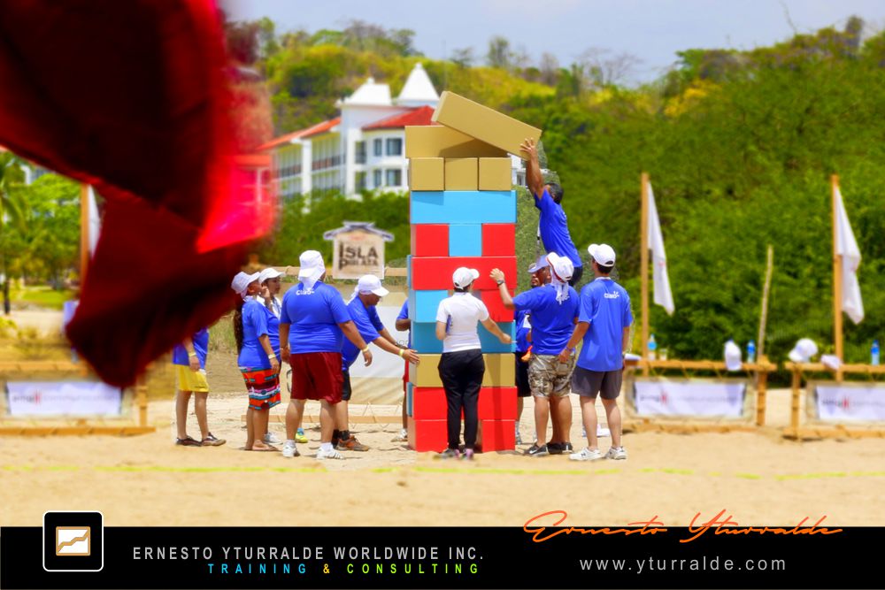 Team Building en tus Viajes de Incentivo y Paseos Corporativos para empoderar tus colaboradores como
									recompensa y gratitud por los excelentes resultados con el aval de Ernesto Yturralde Worldwide Inc. LATAM |
								Acompañamiento para reconocer el buen trabajo